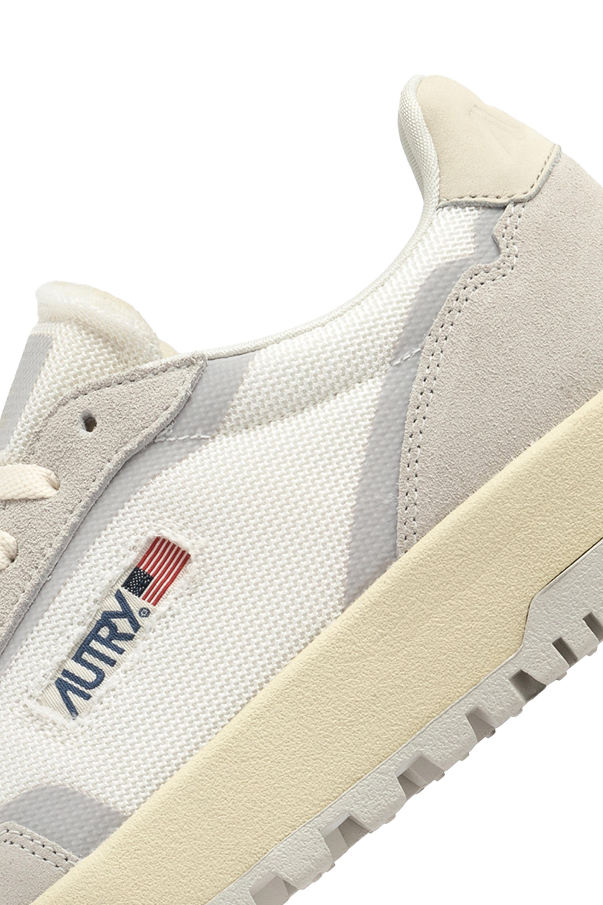 AUTRY Women Wildpace AK01 - dragon/nabuk weiß/marsh