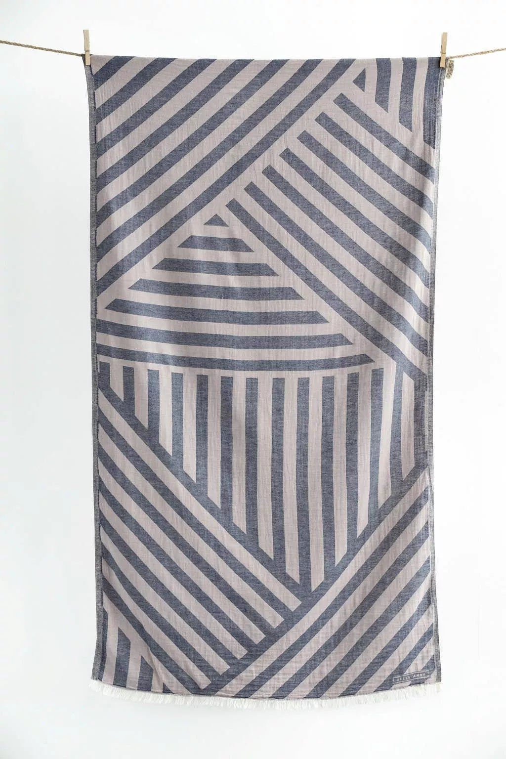 Beach Towel Pelekas pudra & navy blue