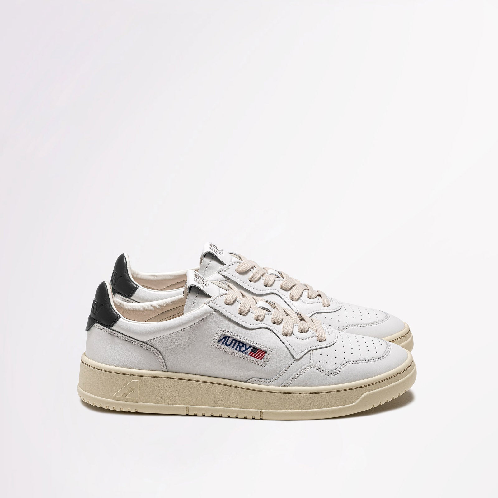 AUTRY Women Medalist LL22  - Leder weiß/schwarz