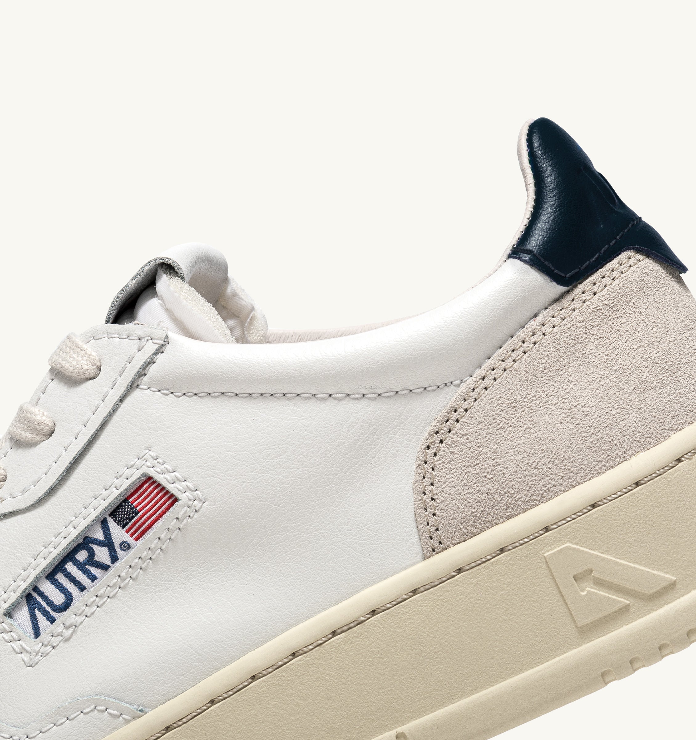 AUTRY Man Medalist LS28 - Leder/Suede white/blue