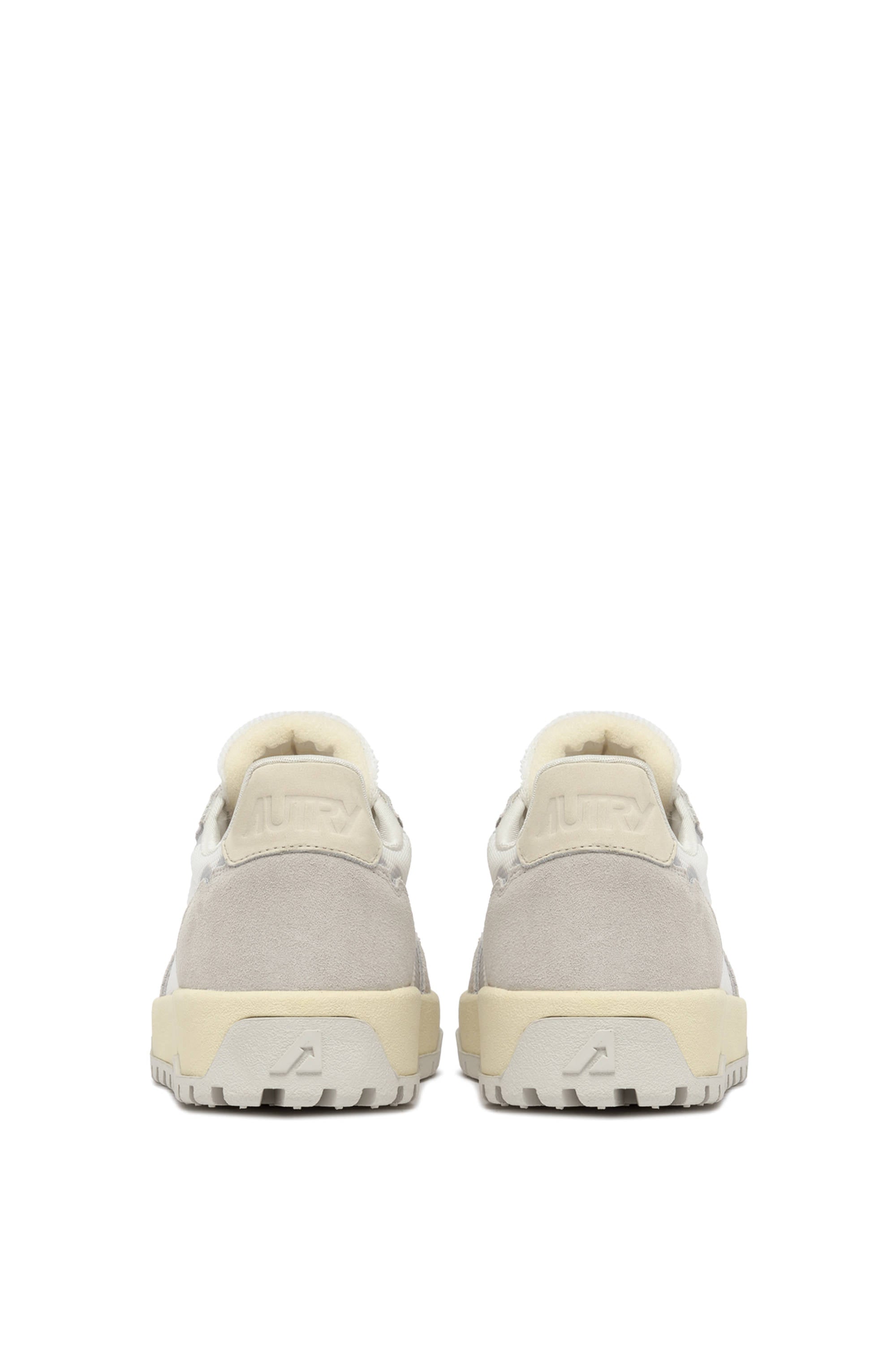 AUTRY Women Wildpace AK01 - dragon/nabuk weiß/marsh