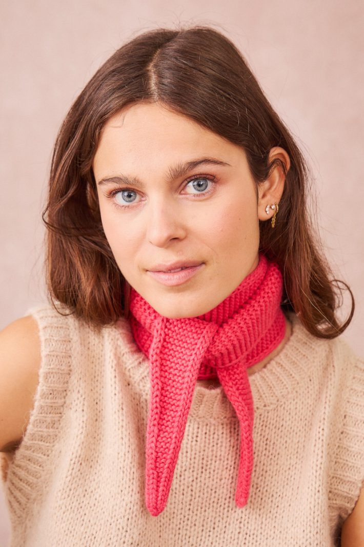 Sophie Scarf - coral